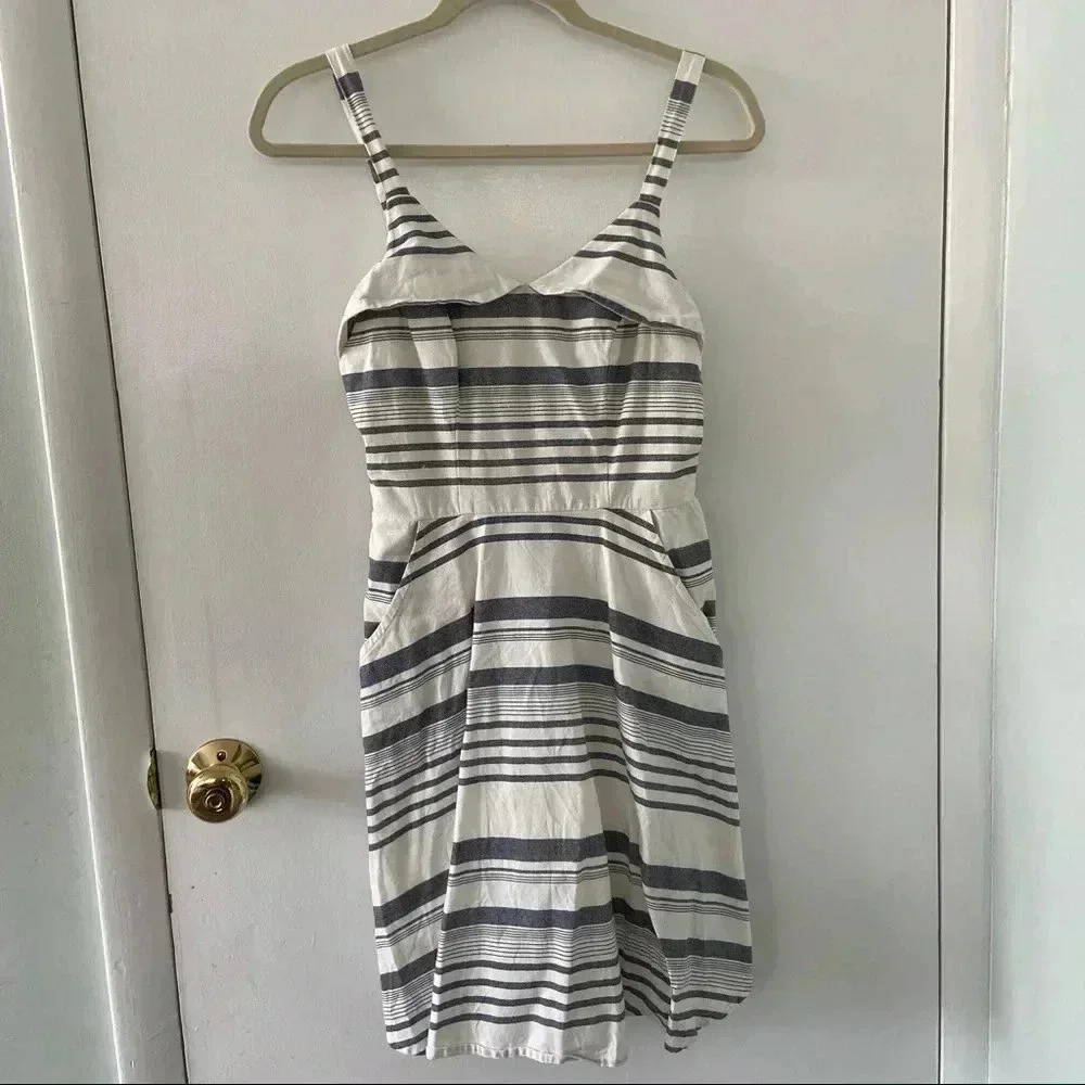 Francescas Jun & Ivy Dress Color: Blue